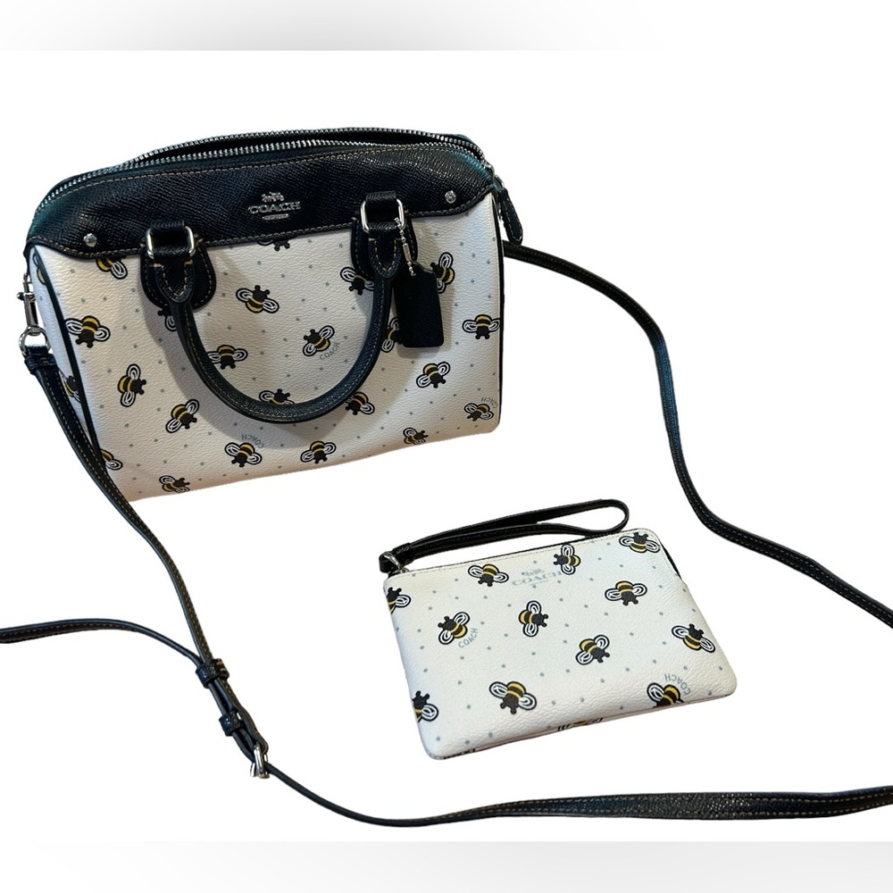 Coach Bumblebee Crossbody & Matching Wristlet 🐝